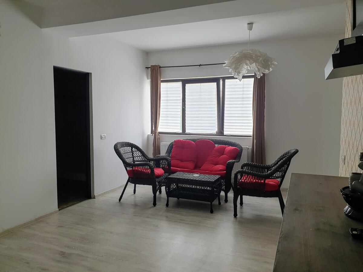 Отель Hotel Queen Бухарест-8