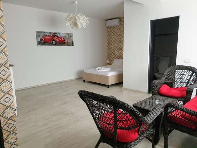 Отель Hotel Queen Бухарест-20