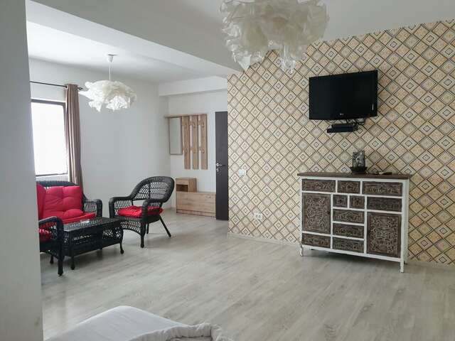 Отель Hotel Queen Бухарест-6