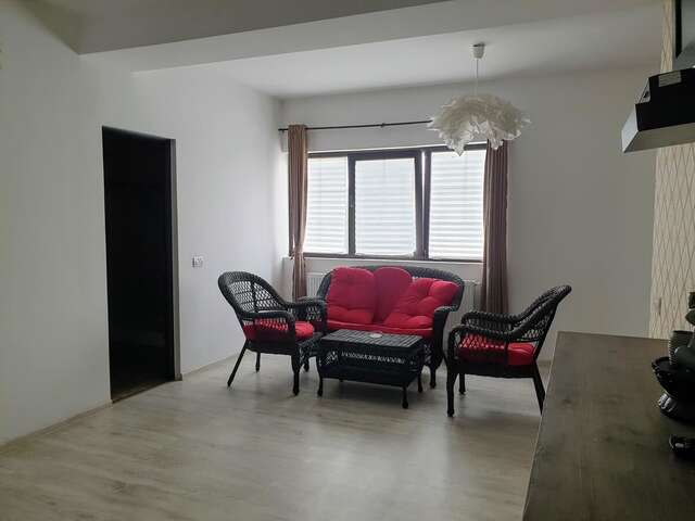 Отель Hotel Queen Бухарест-7